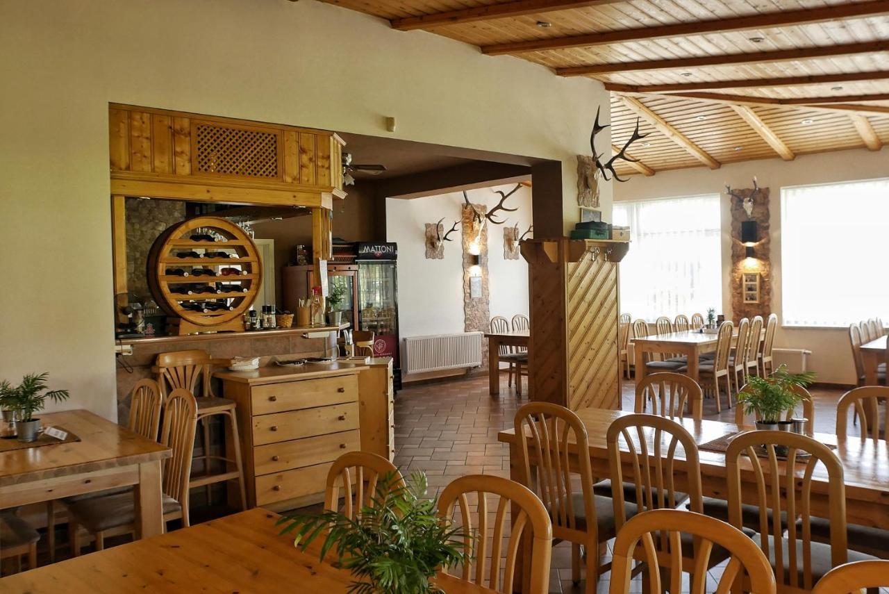 Penzion-Restaurant U Svabku Tachov  Eksteriør bilde