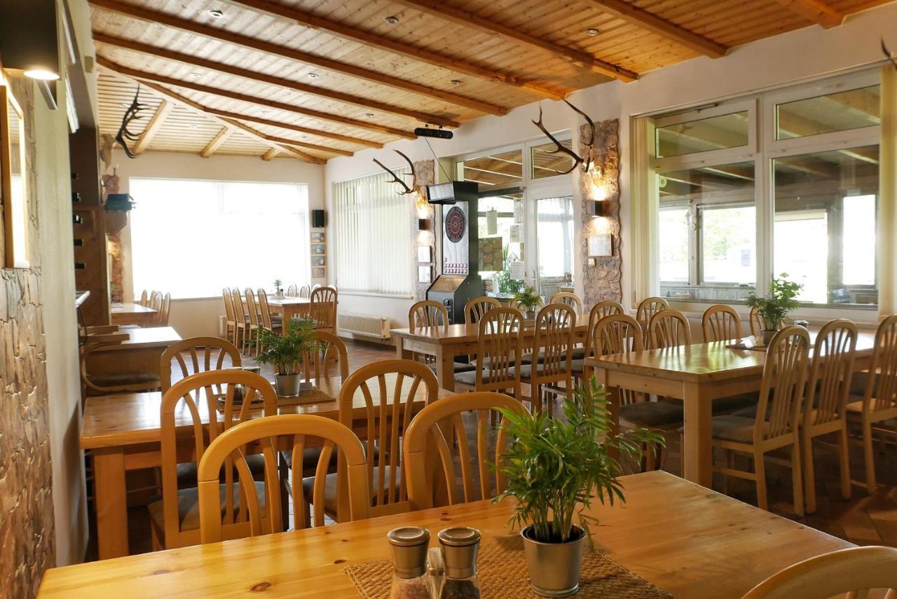 Penzion-Restaurant U Svabku Tachov  Eksteriør bilde